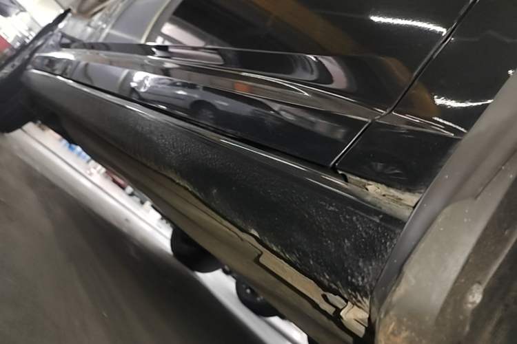 Used Volkswagen Sagitar 2022 280TSI DSG Flyover Edition Right Side Sill
