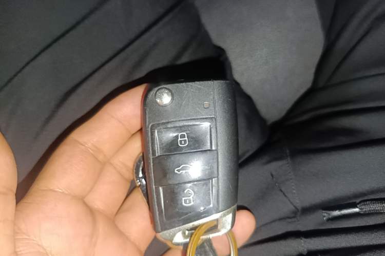 Used Volkswagen Sagitar 2022 280TSI DSG Flyover Edition Vehicle Key