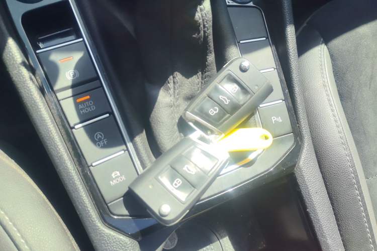 Used Volkswagen Sagitar 2022 280TSI DSG Excellence Edition Interior 1