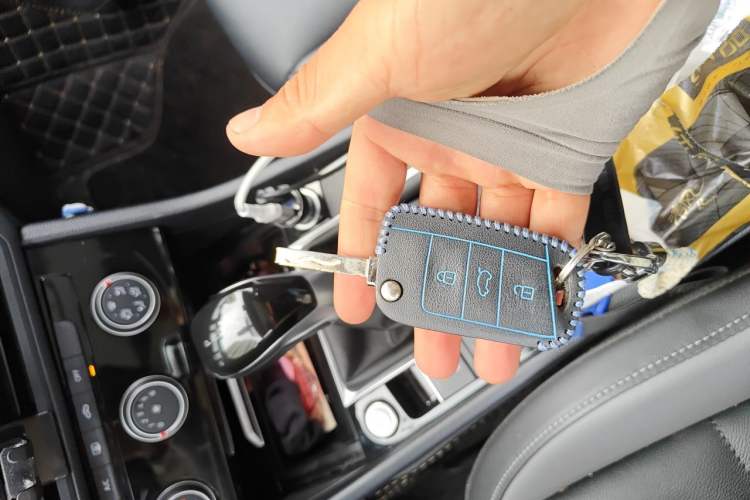 Used Volkswagen Sagitar 2022 280TSI DSG Flyover Edition Vehicle Key