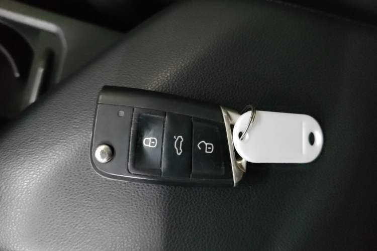 Used Volkswagen Sagitar 2022 280TSI DSG Flyover Edition Vehicle Key