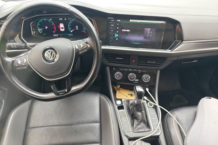 Used Volkswagen Sagitar 2022 280TSI DSG Excellence Edition Center Console
