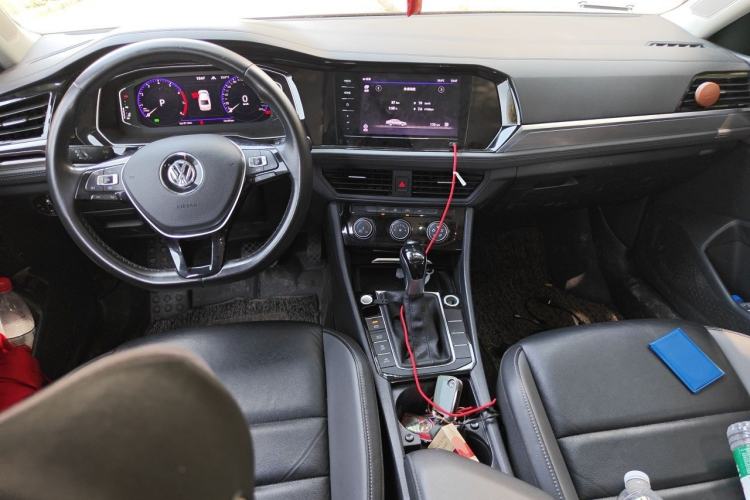 Used Volkswagen Sagitar 2022 280TSI DSG Flyover Edition Center Console