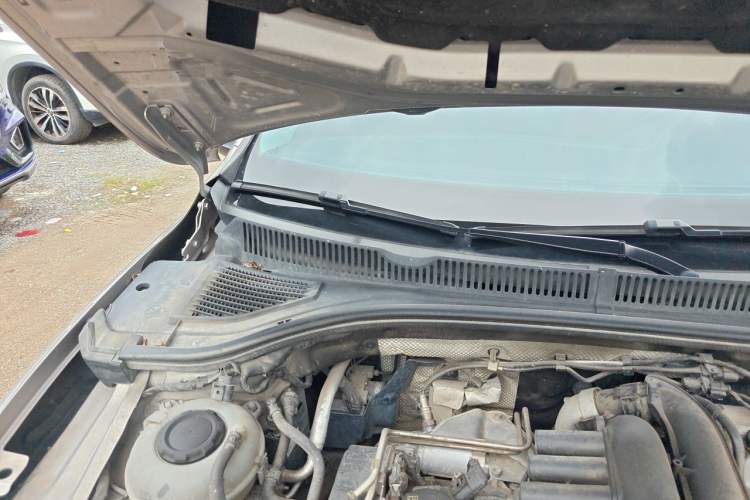Used Volkswagen Sagitar 2022 280TSI DSG Excellence Edition Engine Bay Right
