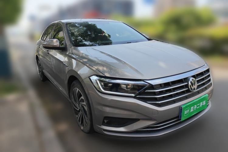 Used Volkswagen Sagitar 2022 280TSI DSG Flyover Edition Front Right 45 Deg
