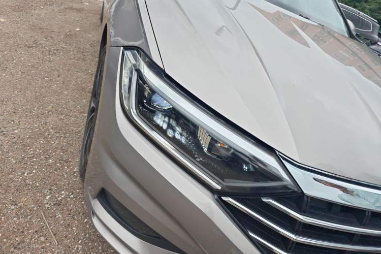 Used Volkswagen Sagitar 2022 280TSI DSG Excellence Edition Right Front Headlight