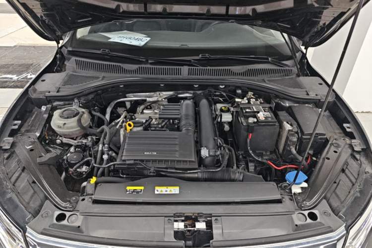 Used Volkswagen Sagitar 2022 280TSI DSG Excellence Edition Engine Bay