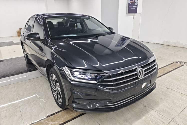 Used Volkswagen Sagitar 2022 280TSI DSG Excellence Edition Front Right 45 Deg