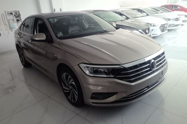 Used Volkswagen Sagitar 2022 280TSI DSG Flyover Edition Front Right 45 Deg