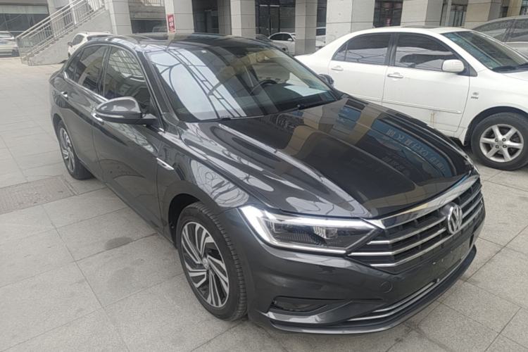 Used Volkswagen Sagitar 2022 280TSI DSG Flyover Edition Front Right 45 Deg