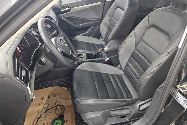 Used Volkswagen Sagitar 2022 280TSI DSG Excellence Edition Left Front Seat