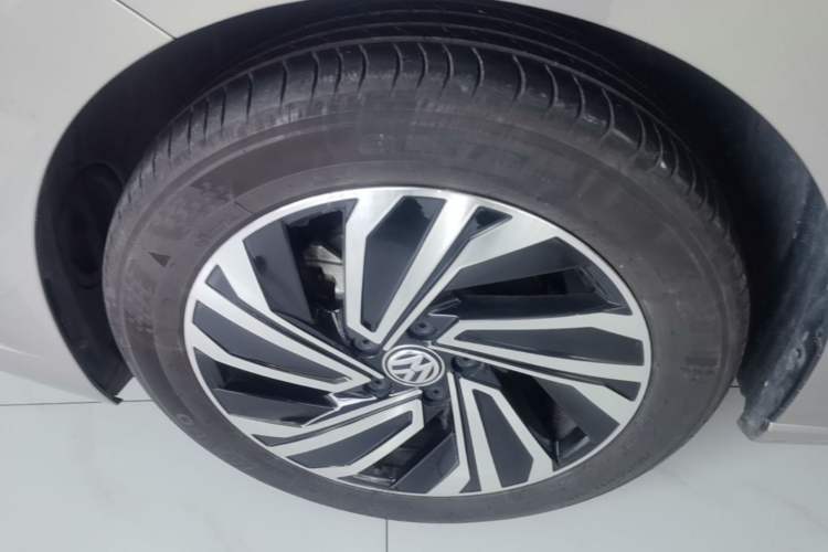 Used Volkswagen Sagitar 2022 280TSI DSG Flyover Edition Left Front Wheel Hub