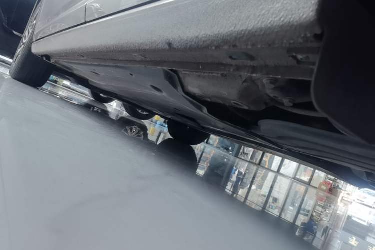 Used Volkswagen Sagitar 2022 280TSI DSG Flyover Edition Left Side Sill