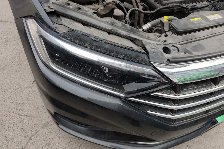 Used Volkswagen Sagitar 2022 280TSI DSG Excellence Edition Right Front Headlight