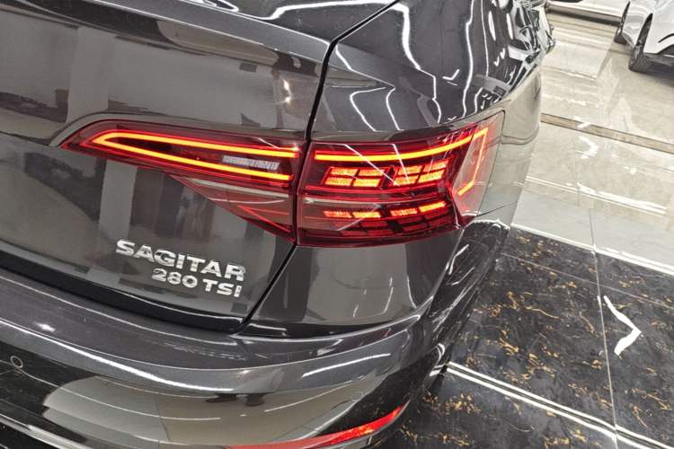 Used Volkswagen Sagitar 2022 280TSI DSG Excellence Edition Right Rear Taillight