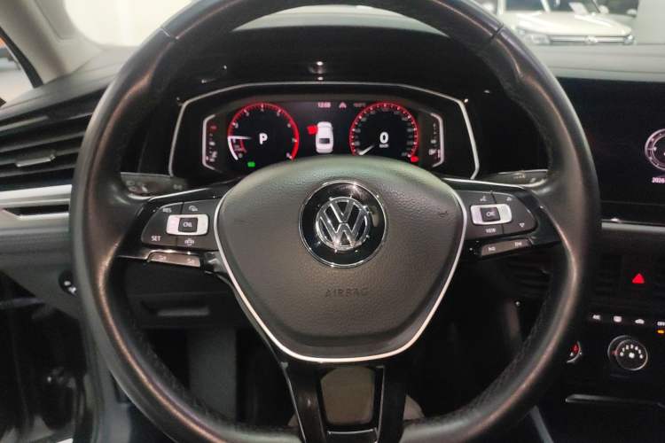 Used Volkswagen Sagitar 2022 280TSI DSG Excellence Edition Steering Wheel