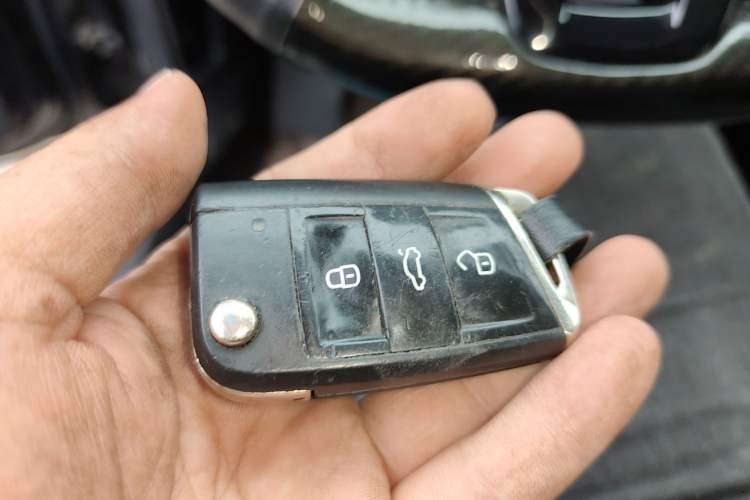 Used Volkswagen Sagitar 2022 280TSI DSG Excellence Edition Vehicle Key