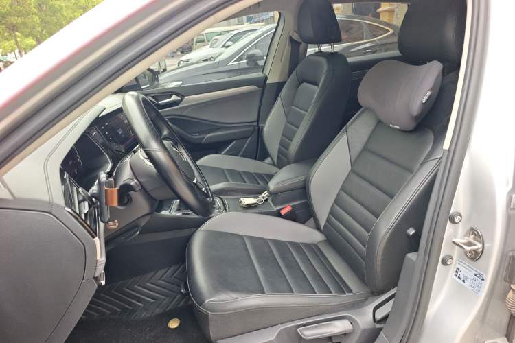 Used Volkswagen Sagitar 2022 280TSI DSG Flyover Edition Left Front Seat