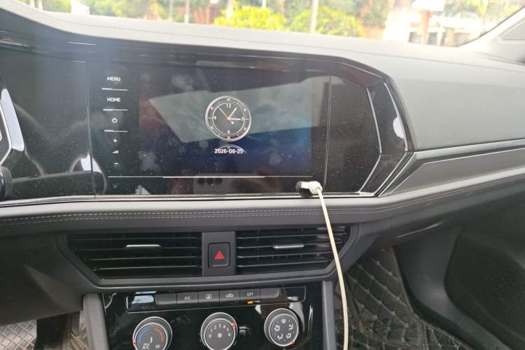 Used Volkswagen Sagitar 2022 280TSI DSG Flyover Edition Audio And AC Panel