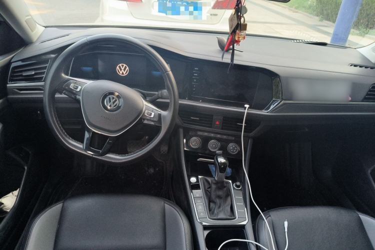 Used Volkswagen Sagitar 2022 280TSI DSG Flyover Edition Center Console