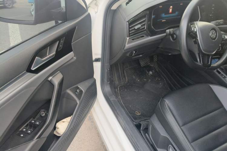 Used Volkswagen Sagitar 2022 280TSI DSG Flyover Edition Driver Seat