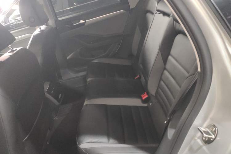 Used Volkswagen Sagitar 2022 280TSI DSG Excellence Edition Interior 4