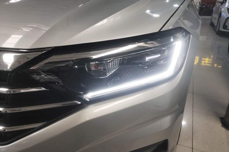 Used Volkswagen Sagitar 2022 280TSI DSG Excellence Edition Left Front Headlight