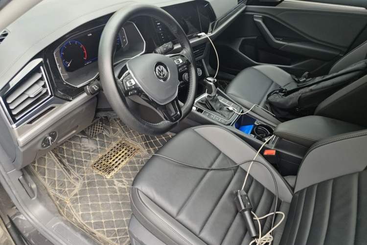 Used Volkswagen Sagitar 2022 280TSI DSG Flyover Edition Left Front Seat
