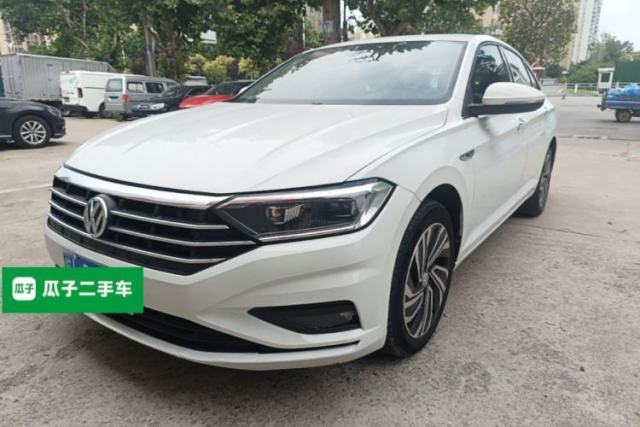 Ojetý Volkswagen Sagitar 2022 280TSI DSG Flyover Edition