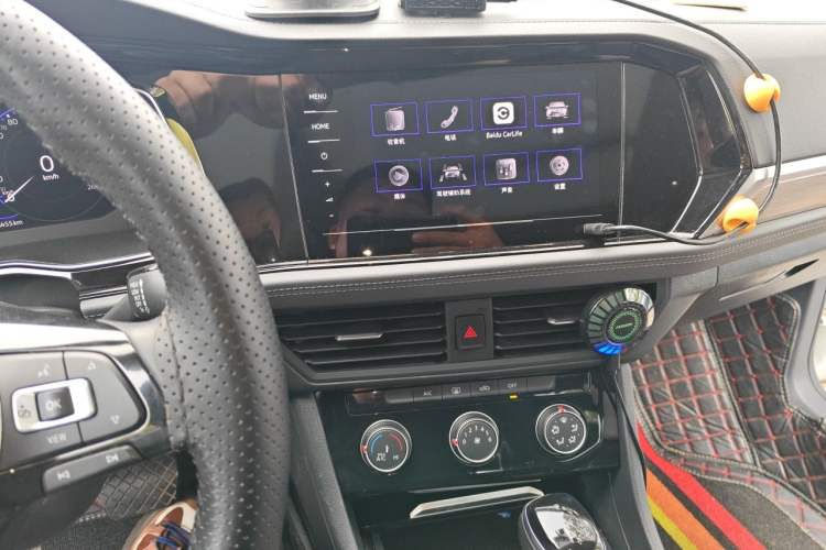 Used Volkswagen Sagitar 2022 280TSI DSG Excellence Edition Audio And AC Panel