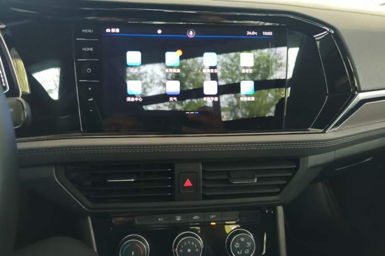 Used Volkswagen Sagitar 2022 280TSI DSG Excellence Edition Audio And AC Panel