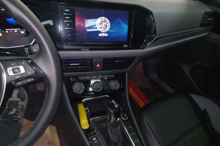 Used Volkswagen Sagitar 2022 280TSI DSG Flyover Edition Audio And AC Panel