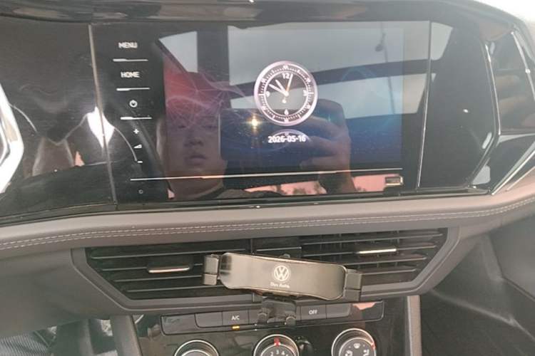 Used Volkswagen Sagitar 2022 200TSI DSG Flyover Edition Audio And AC Panel
