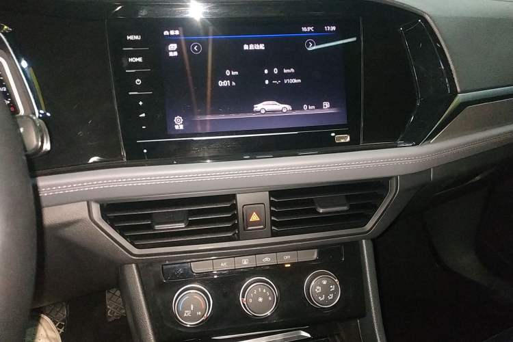 Used Volkswagen Sagitar 2022 280TSI DSG Flyover Edition Audio And AC Panel