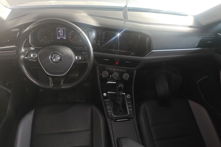 Used Volkswagen Sagitar 2022 280TSI DSG Flyover Edition Center Console