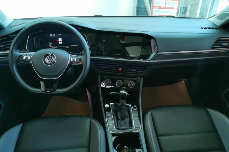 Used Volkswagen Sagitar 2022 280TSI DSG Excellence Edition Center Console