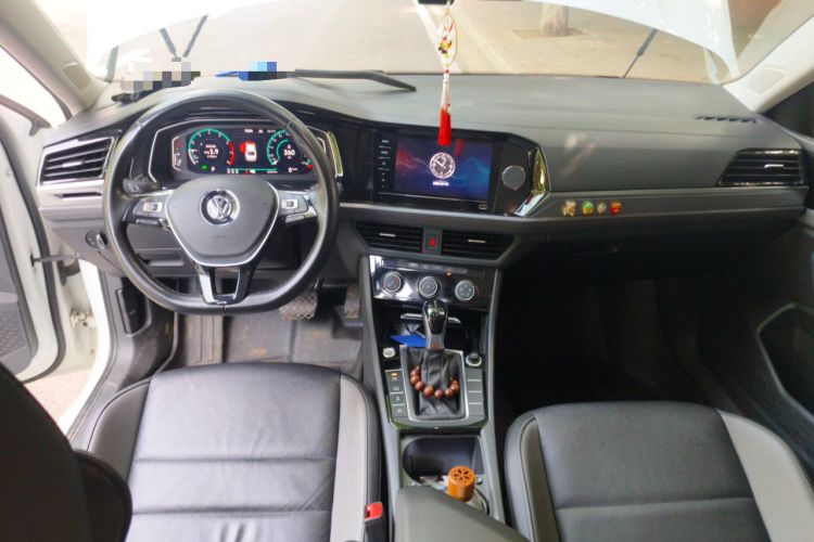 Used Volkswagen Sagitar 2022 280TSI DSG Excellence Edition Center Console