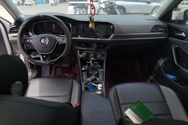 Used Volkswagen Sagitar 2022 280TSI DSG Excellence Edition Center Console