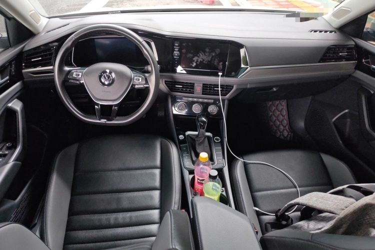 Used Volkswagen Sagitar 2022 280TSI DSG Excellence Edition Center Console