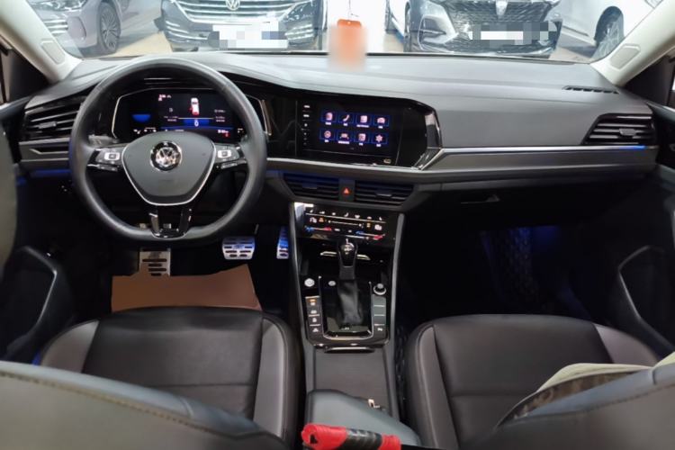 Used Volkswagen Sagitar 2022 280TSI DSG Excellence Edition Center Console