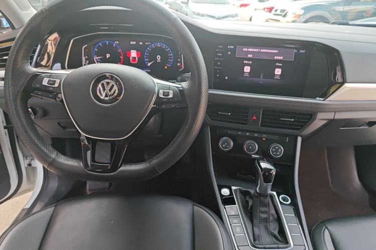Used Volkswagen Sagitar 2022 280TSI DSG Excellence Edition Center Console