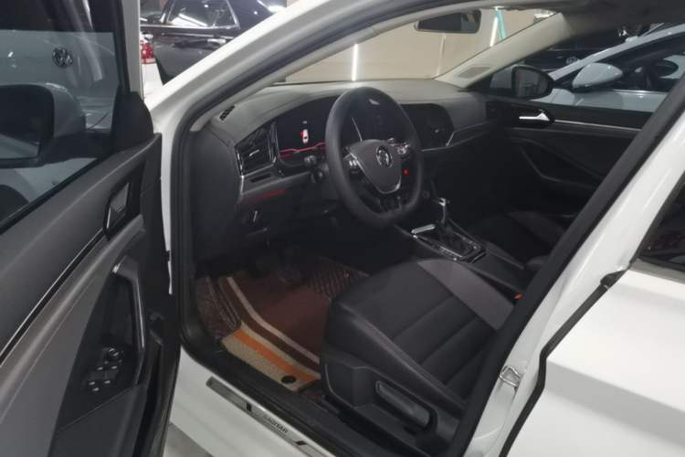 Used Volkswagen Sagitar 2022 280TSI DSG Excellence Edition Driver Seat