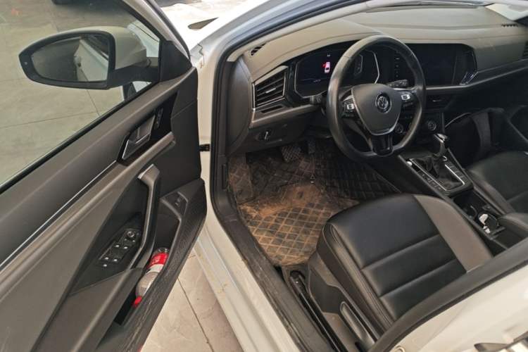 Used Volkswagen Sagitar 2022 280TSI DSG Excellence Edition Driver Seat