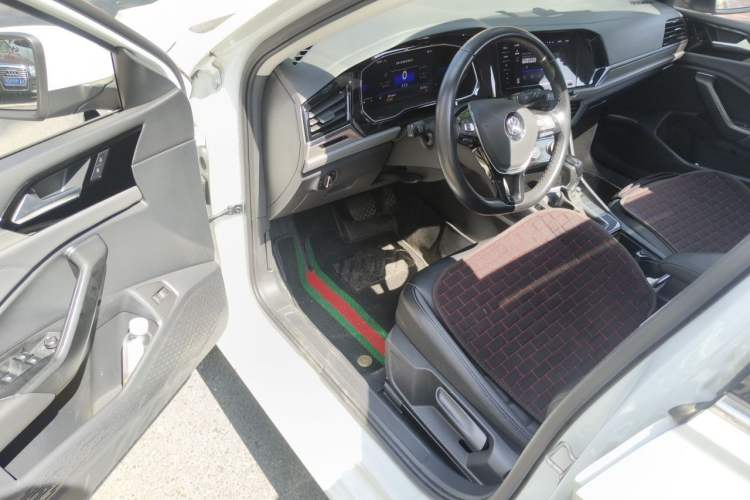 Used Volkswagen Sagitar 2022 280TSI DSG Excellence Edition Driver Seat