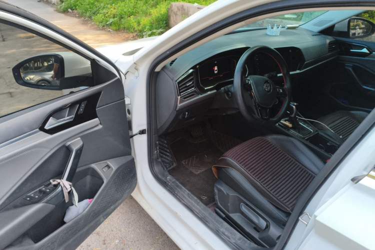 Used Volkswagen Sagitar 2022 280TSI DSG Excellence Edition Driver Seat