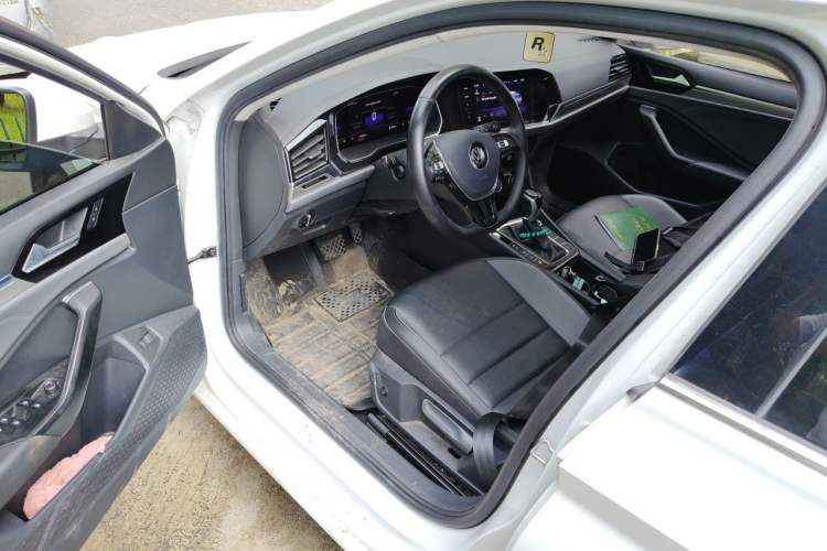 Used Volkswagen Sagitar 2022 280TSI DSG Excellence Edition Driver Seat