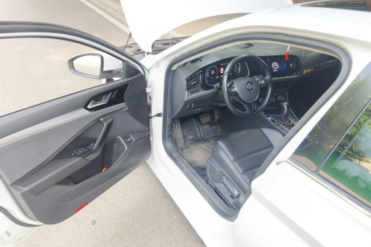 Used Volkswagen Sagitar 2022 280TSI DSG Excellence Edition Driver Seat
