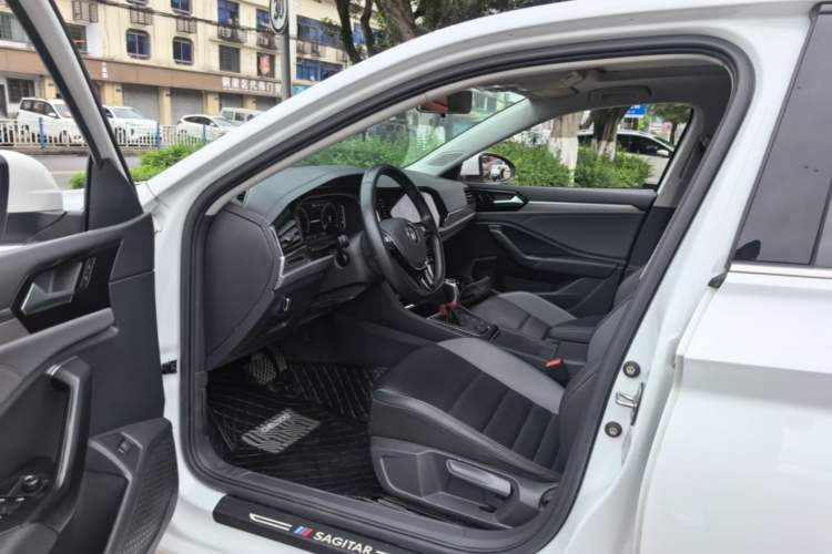 Used Volkswagen Sagitar 2022 280TSI DSG Flyover Edition Driver Seat