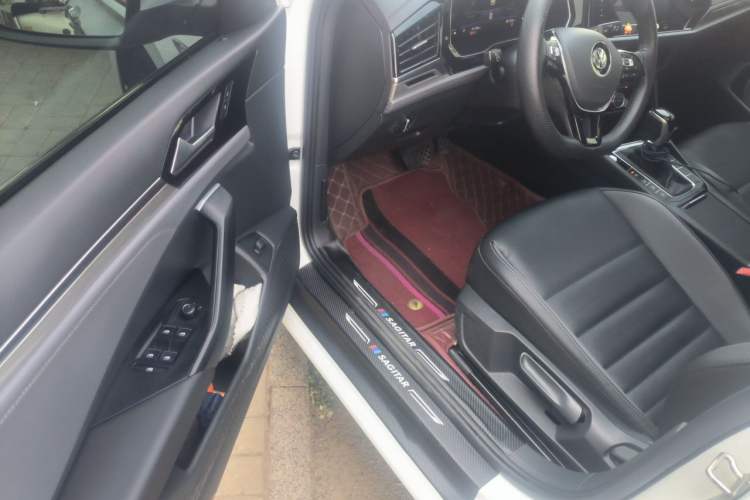 Used Volkswagen Sagitar 2022 280TSI DSG Excellence Edition Driver Seat