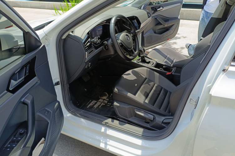 Used Volkswagen Sagitar 2022 280TSI DSG Flyover Edition Driver Seat